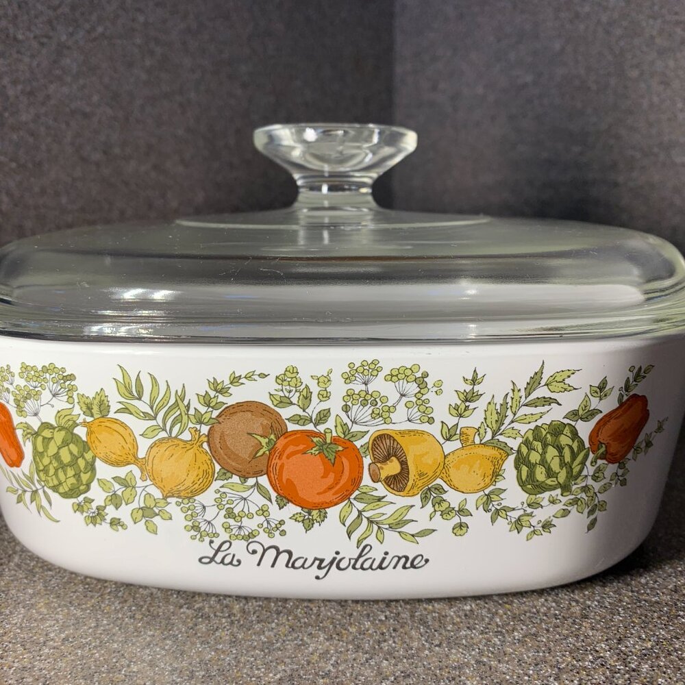La Marjolaine Spice of Life CorningWare 2QT Casserole Dish
